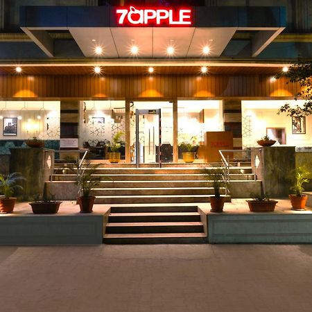 7 Apple Hotel - Viman Nagar Pune Exterior photo