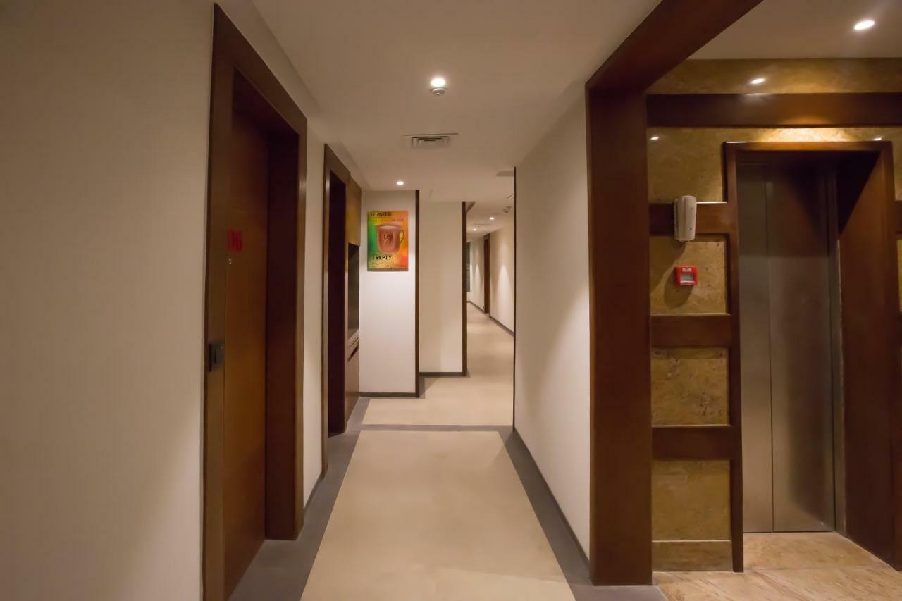 7 Apple Hotel - Viman Nagar Pune Exterior photo